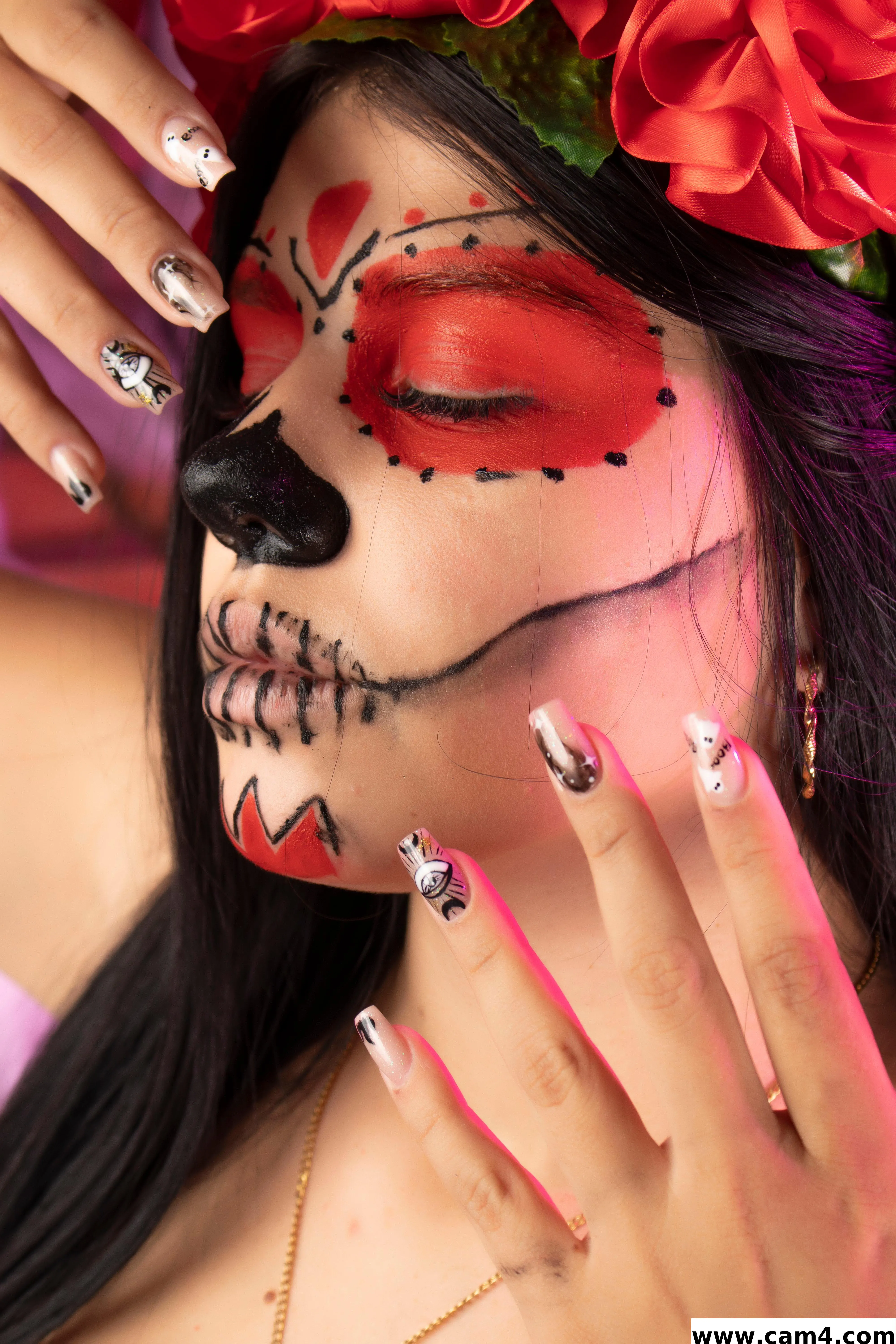 Scarlett_Grey_ image 0