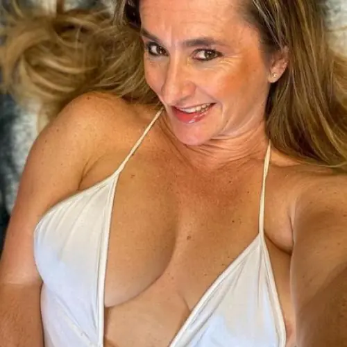 1heiszemelissa image 3