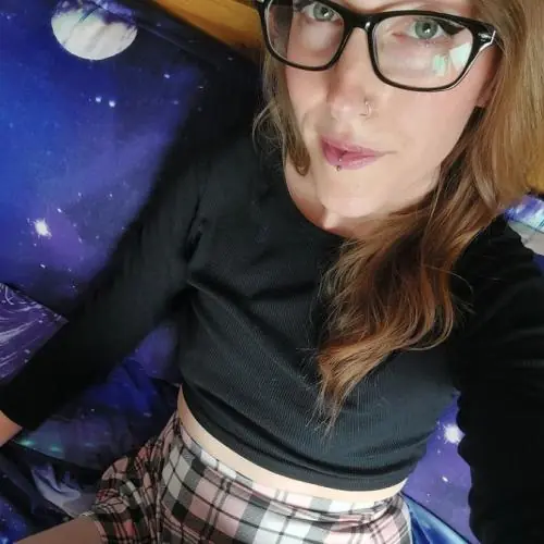 gepierctleckt image 0