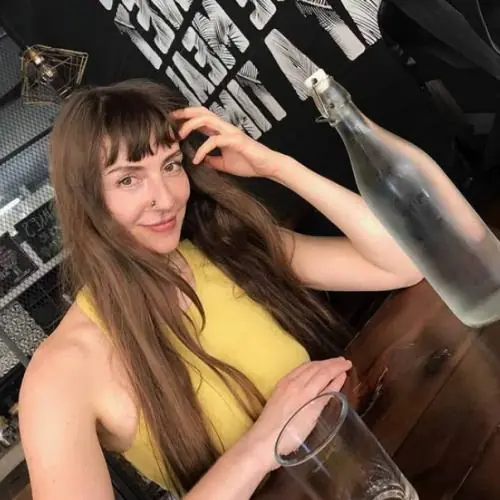 enganliegende image 0