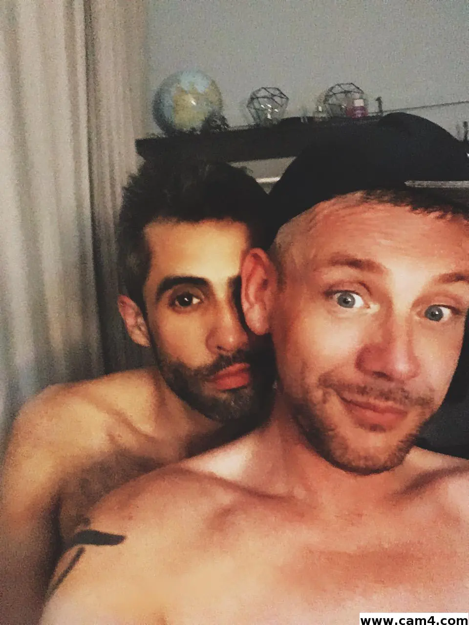 Hungsex_couple image 0