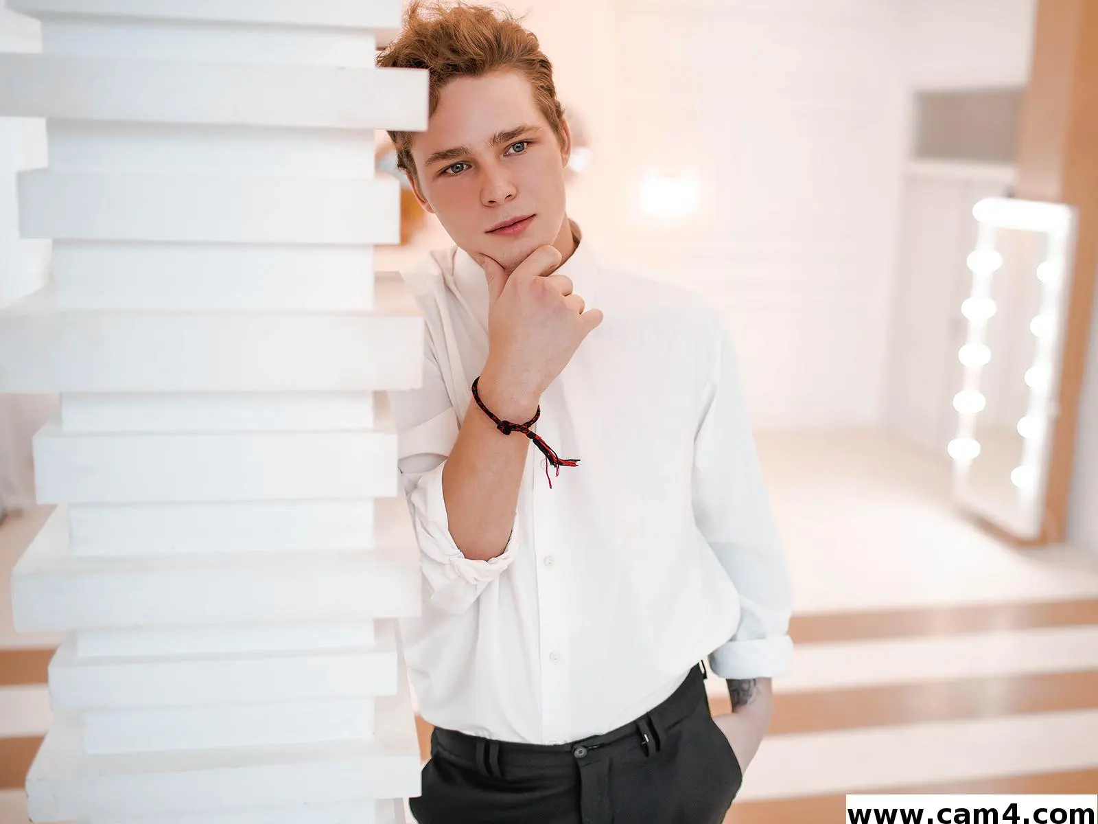 OSCAR_PHOENIX image 0