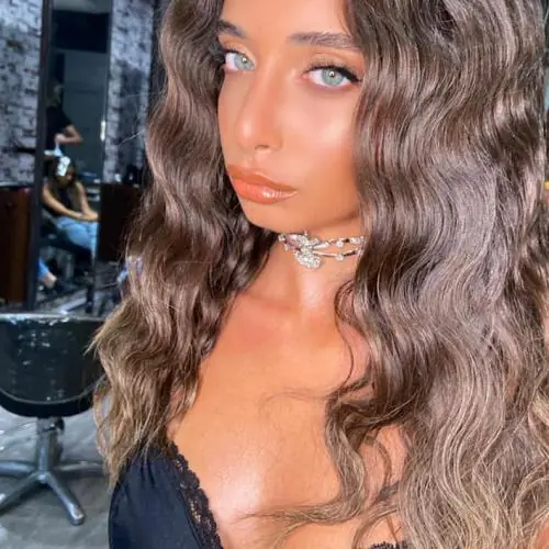 aylinschenblau image 0