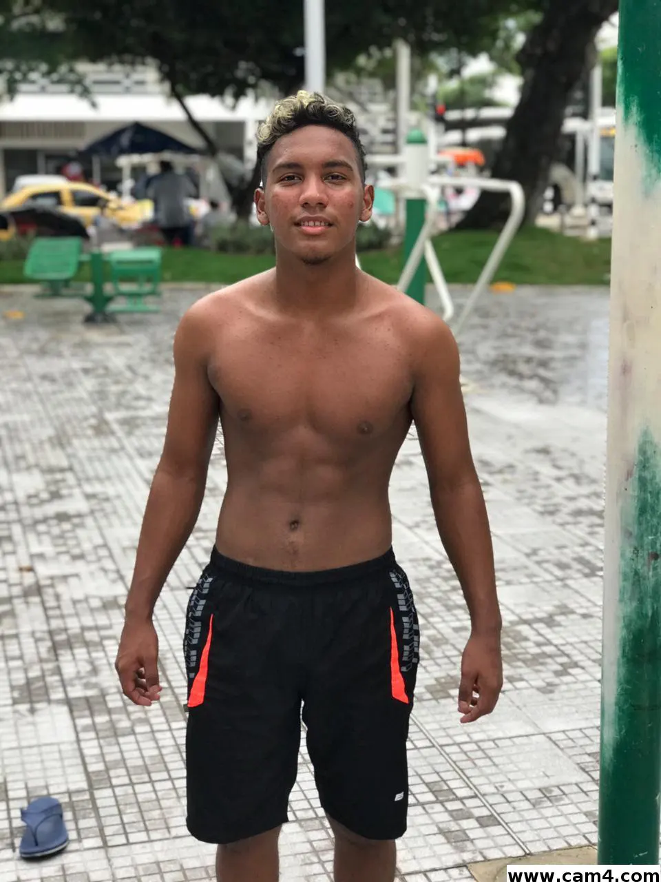 guy_blackhot image 0