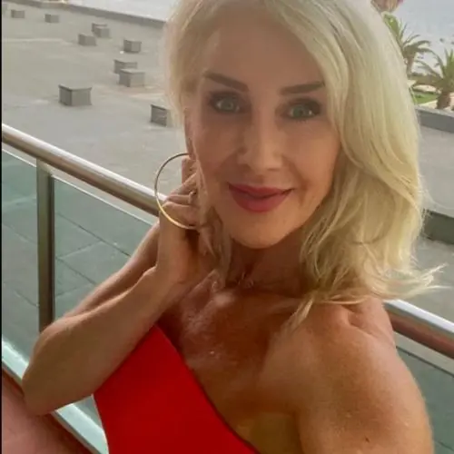 niealleinsein12 image 0