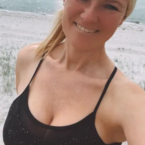 wangenlachende image 0