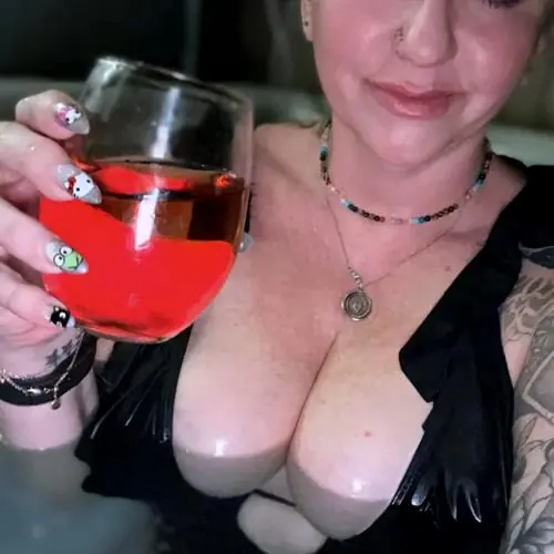 arianetitten95d image 0