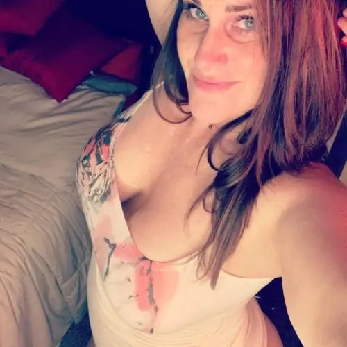 loreanalhanne image 1