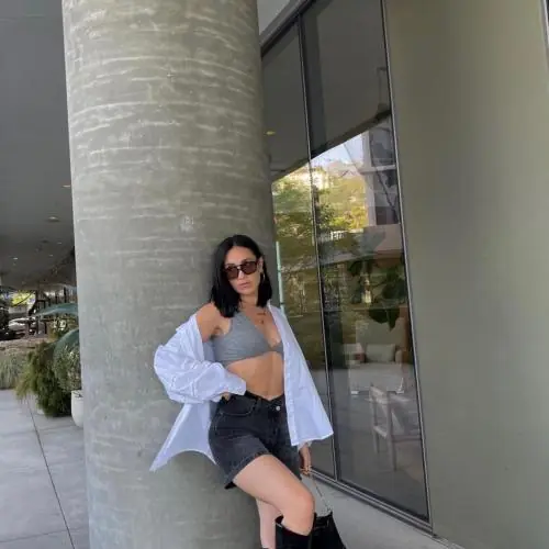 knappesstringes image 0