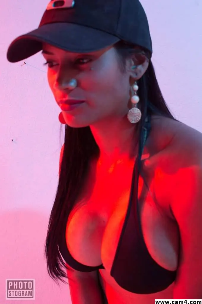 KelliBrownss image 0